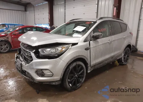 2019 Ford Escape Se z USA, uszkodzony, nr VIN 1FMCU9GD0KUC33799